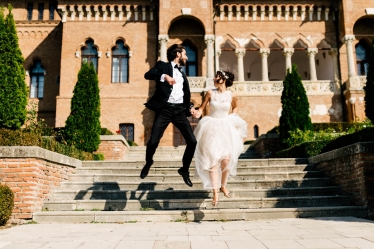 Live Love Laugh - Dana Sacalov #1494138