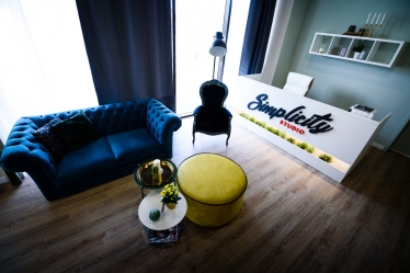 Nelutu Rosu #1620826