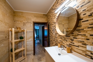 Vlad Pahontu #1632402