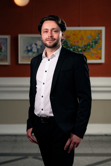 Mugurel Olteanu #1750097