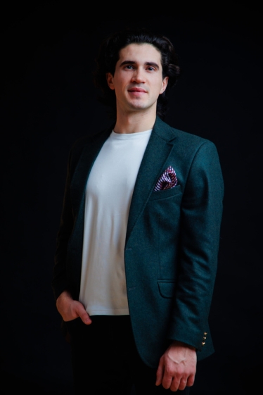 Paul Padurariu #1977412