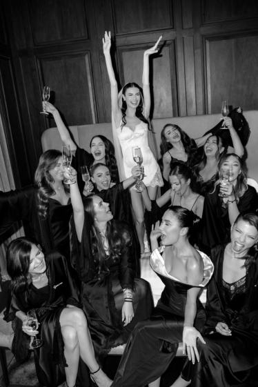 Alex Pasarelu #2128447